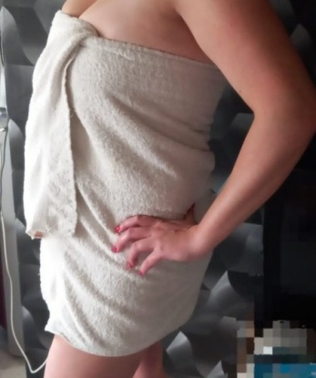 Раскованная красотка с упругой фигурой и нежной кожей приглашает в гости для жарких игр и моментов страсти. Ненасытна в постели и готова исполнить ваши фантазии. Жду звонка! 15441, 37 лет